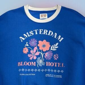 AMSTERDAM BLOOM HOTEL Women’s 1X Blue Crew Sweatshirt